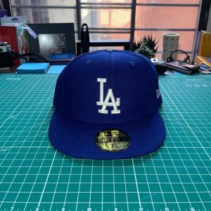 New Era Los Angeles Dodgers fitted cap.